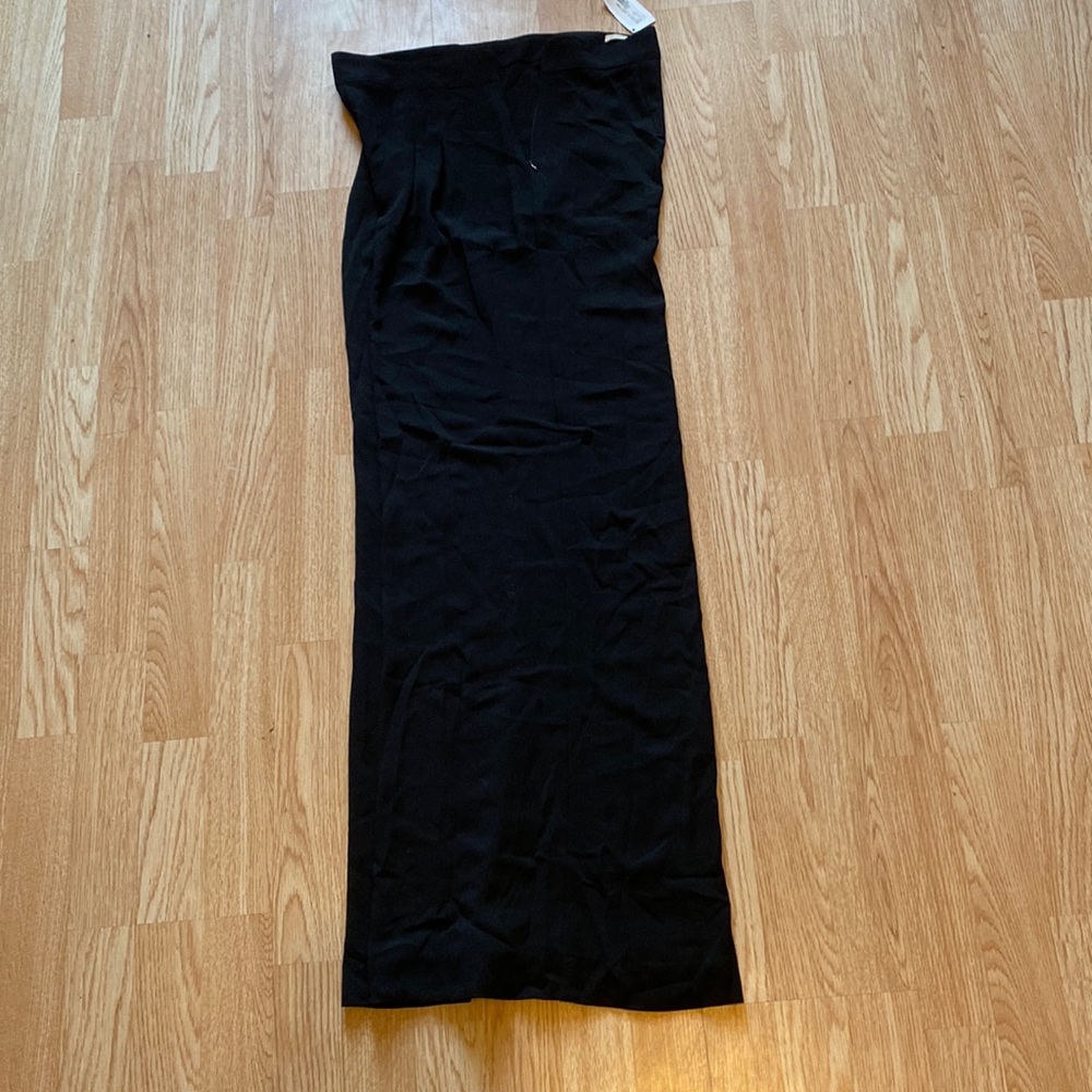 Paper crown, black work pants, unworn great condition